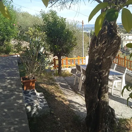 Gli Ulivi Del Blu Free Parking Garden Near The Sea *